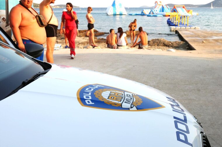 Vodice: U aquaparku na Plavoj plai utopila se muka osoba