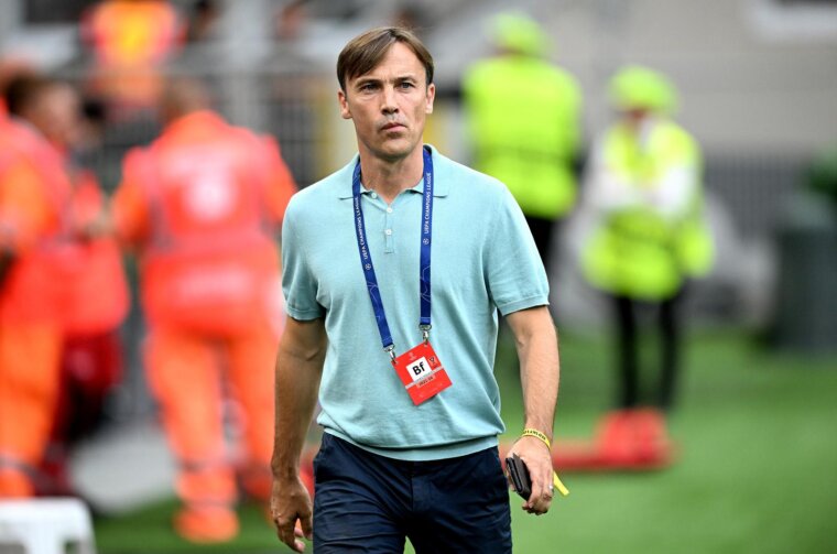 Zagrijavanje nogometaa uo?i po?etka utakmice UEFA Lige prvaka izme?u Milana i Dinama Zagrijavanje nogometaa uo?i po?etka utakmice UEFA Lige prvaka izme?u Milana i Dinama