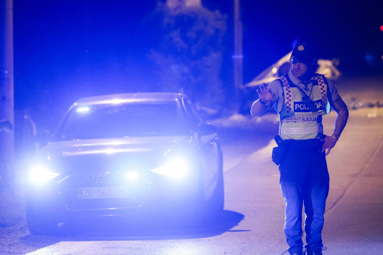 Zagreb: Teška prometna nesreća u kojoj je jedna osoba smrtno stradala Zagreb: Teška prometna nesreća u kojoj je jedna osoba smrtno stradala