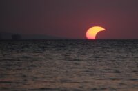 Vela Luka: Pomrčina sunca Vela Luka: Pomrčina sunca