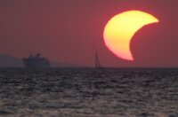 Vela Luka: Pomrčina sunca Vela Luka: Pomrčina sunca