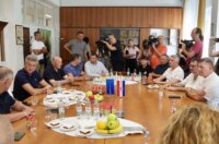 Split: Premijer Plenković u obilasku ozlijeđenih u požaru